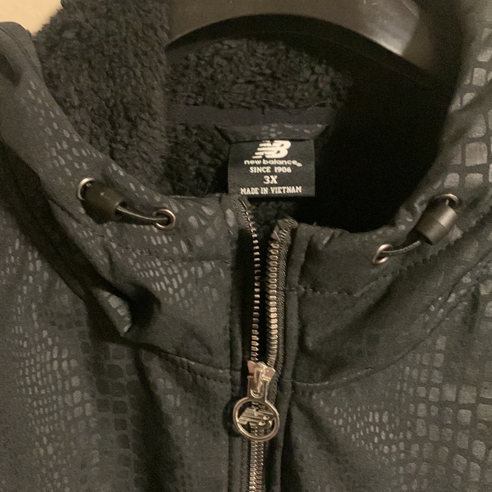 New Balance jacket - Picture 2 of 6